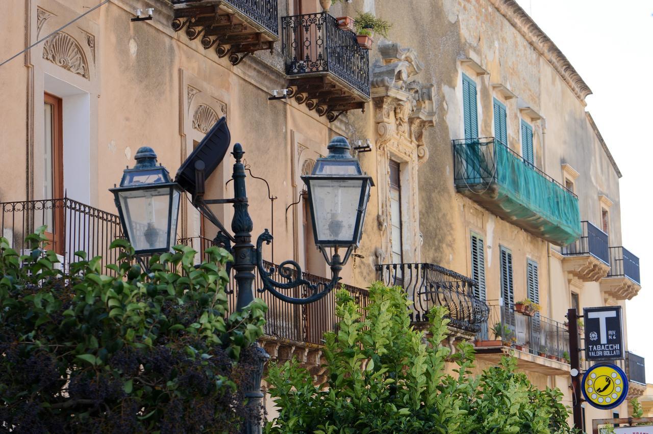 Bed and Breakfast Il Cortile Del Marchese Beccadelli à Sambuca di Sicilia Extérieur photo